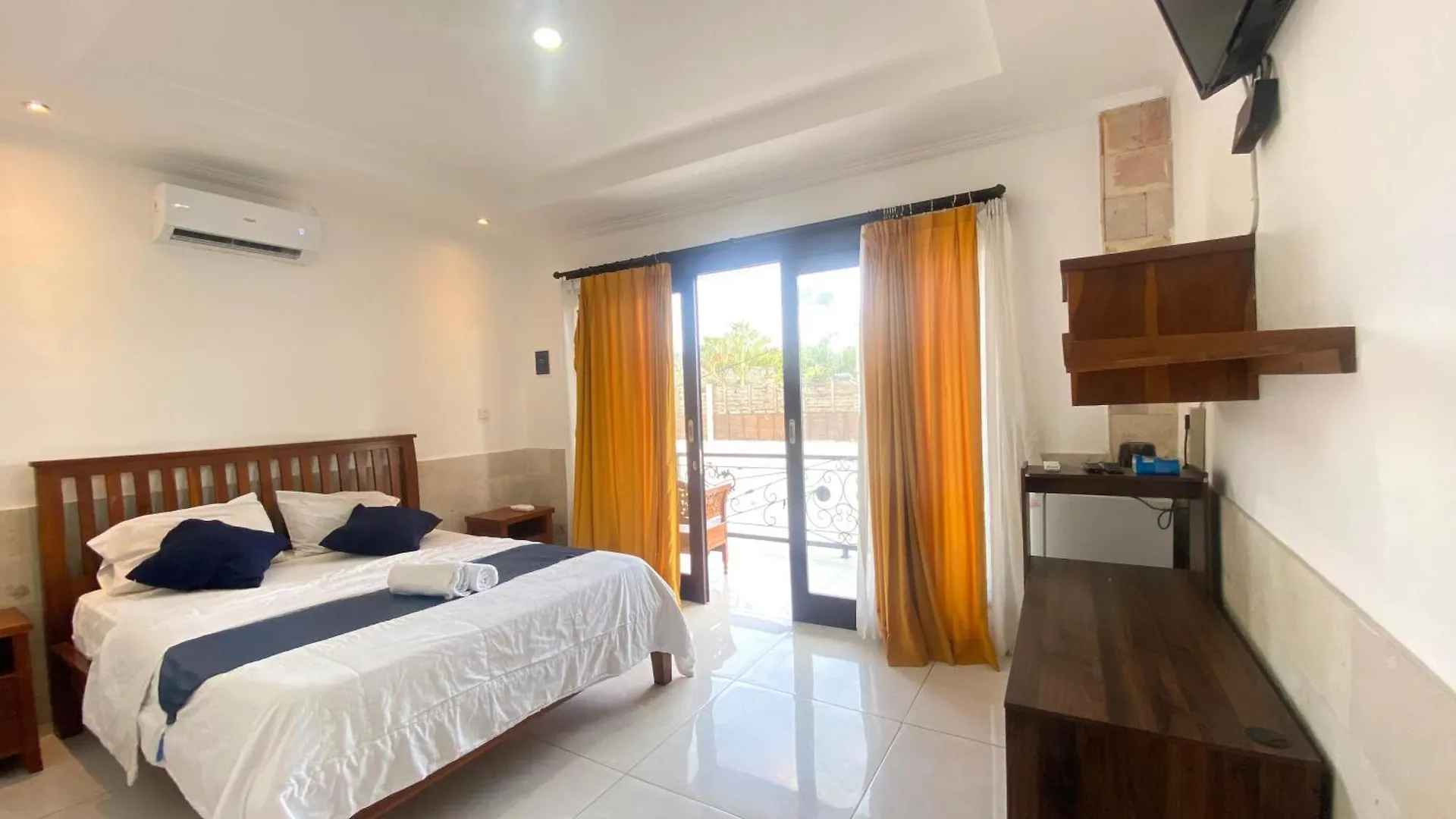 Kgh Hotel Seminyak By Micky Studio 3*, Σεμινιάκ Ινδονησία