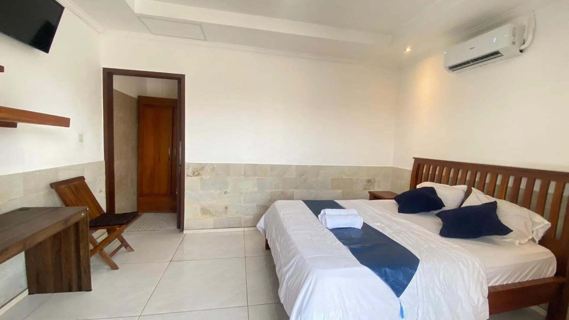 Kgh Hotel Seminyak By Micky Studio  Σεμινιάκ