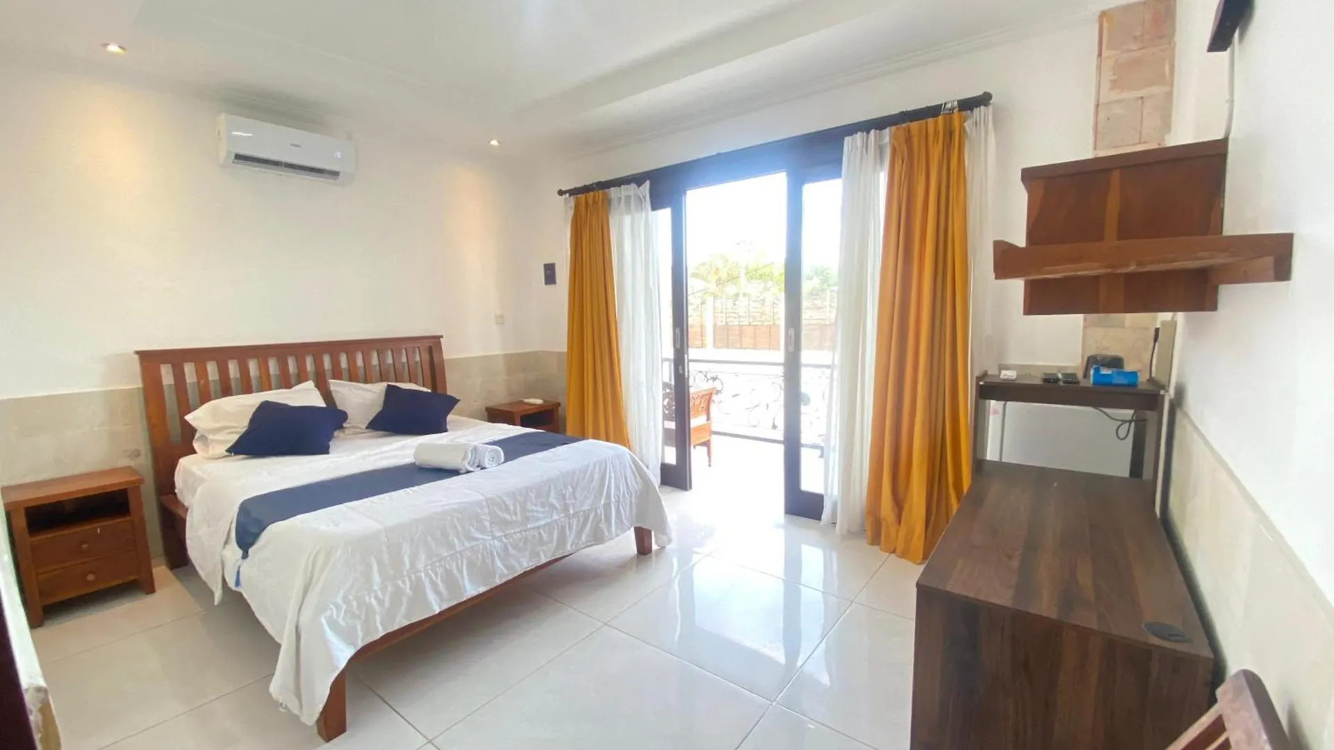 Kgh Hotel Seminyak By Micky Studio 3*, Σεμινιάκ Ινδονησία